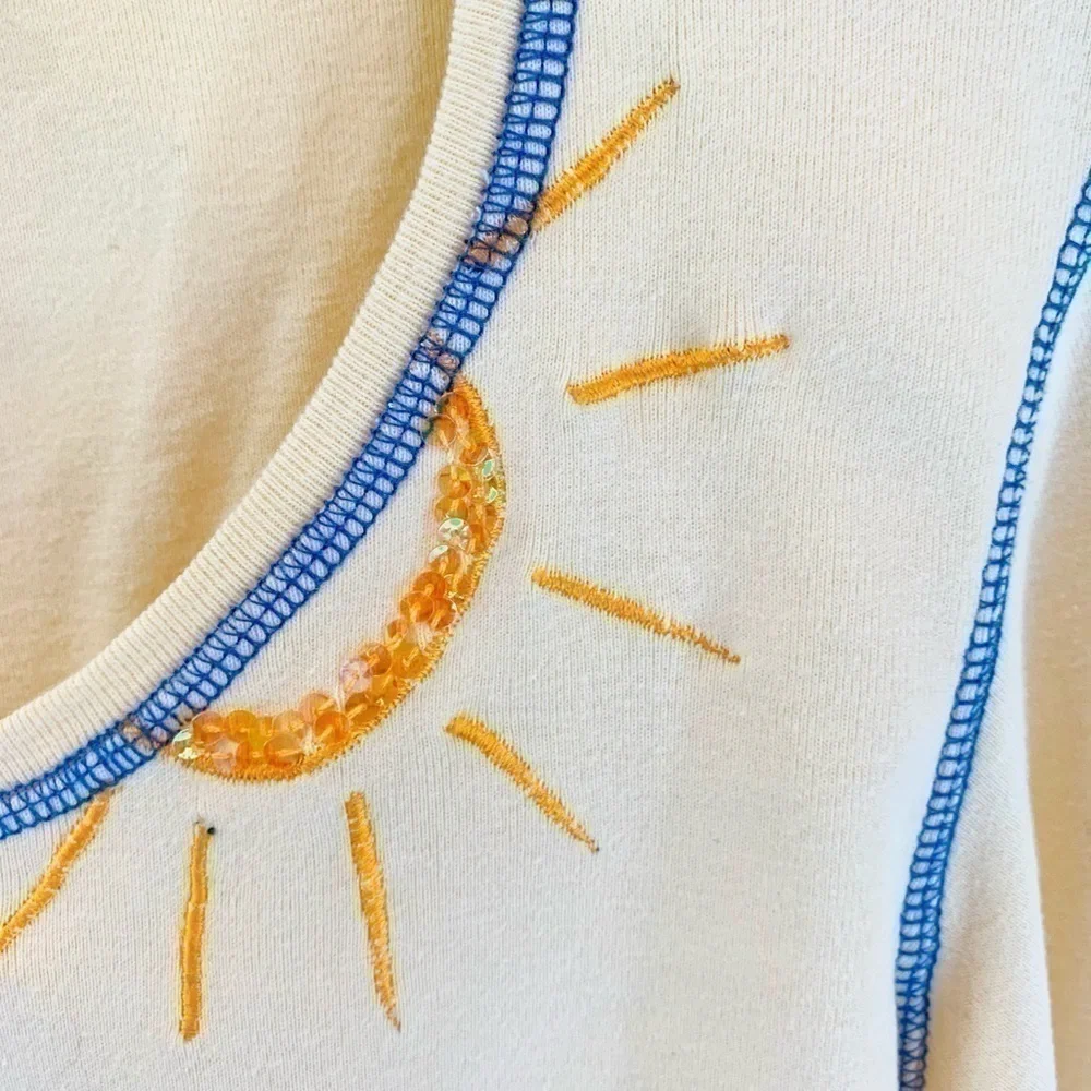 𝅺❣️ Embellished Island Top ❣️Size S - Picture 3 of 8